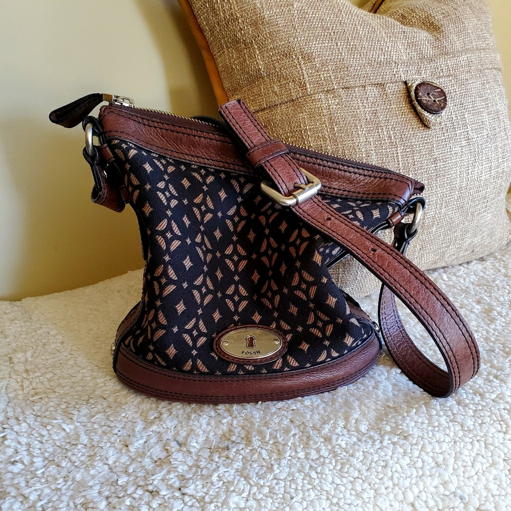 Fossil jacquard canvas leather medium hobo bag